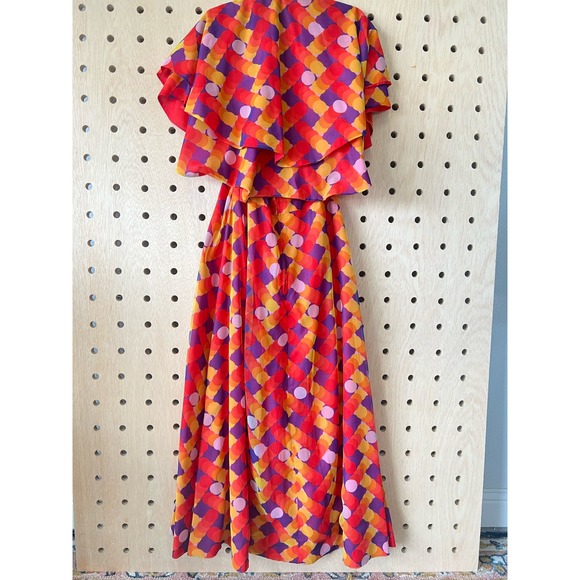 Psychedelic cape dot dress - Picture 6 of 9